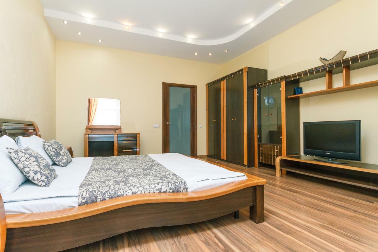 3 Комнатные Апартаменты В Центре Печерска Kiev Extérieur photo
