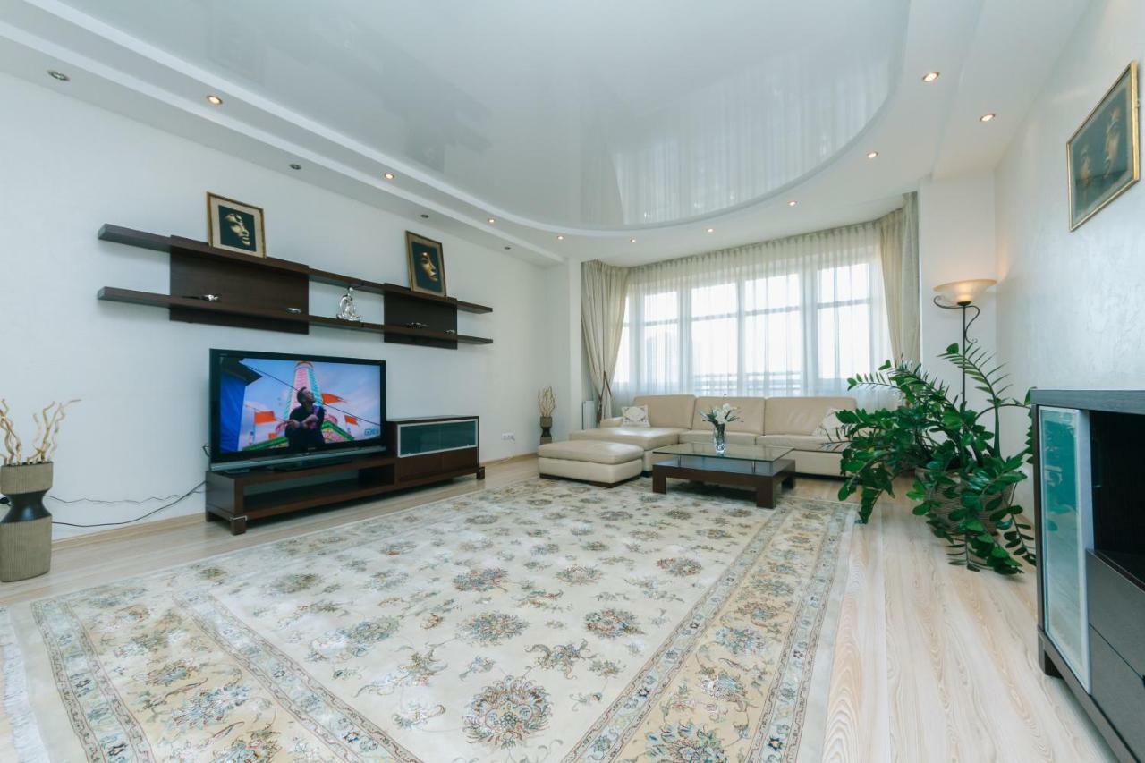 3 Комнатные Апартаменты В Центре Печерска Kiev Extérieur photo